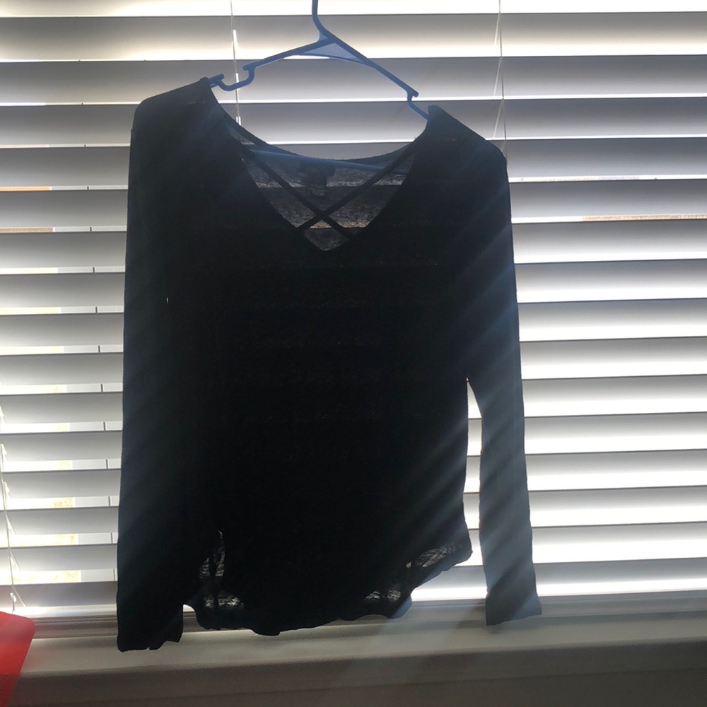 Rue 21 Small Black Long sleeve criss cross top